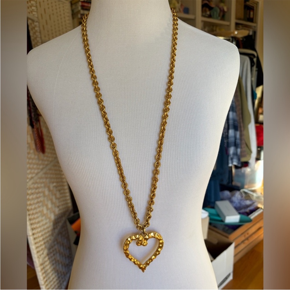 HEART OF GOLD: Hammered Heart Pendent with Gold Chain - Picture 2 of 6